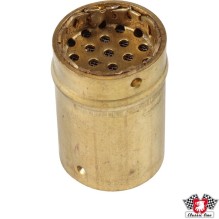 Upper oil tank fitting with filter