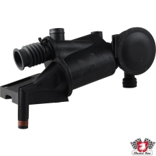 Oil trap, crankcase breather