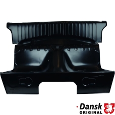 Seat well with rear window parcel shelf